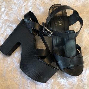 NWOT platform chunky wedges